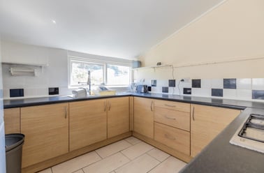 Mackintosh Place, Plasnewydd, Cardiff - Image 2